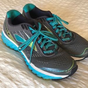 Excellent condition Brooks Ghost run 9.5